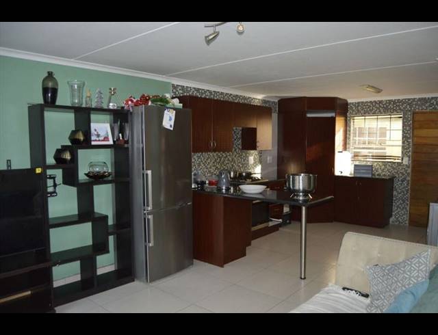 3 BEDROOM TOWNHOUSE FOR SALE IN RYNFIELD